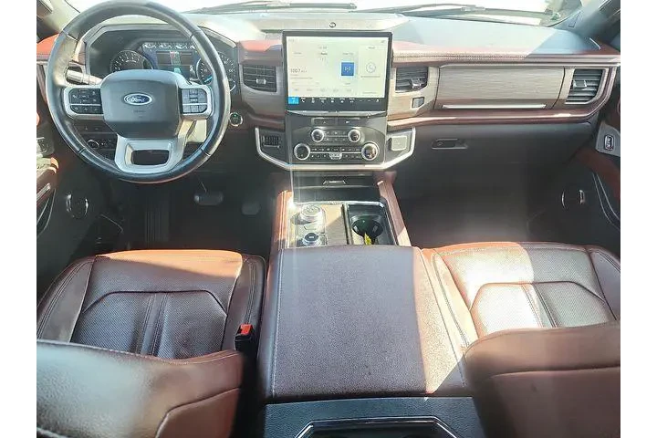 $39425 : Ford Expedition 2023 4x4 Lim image 8