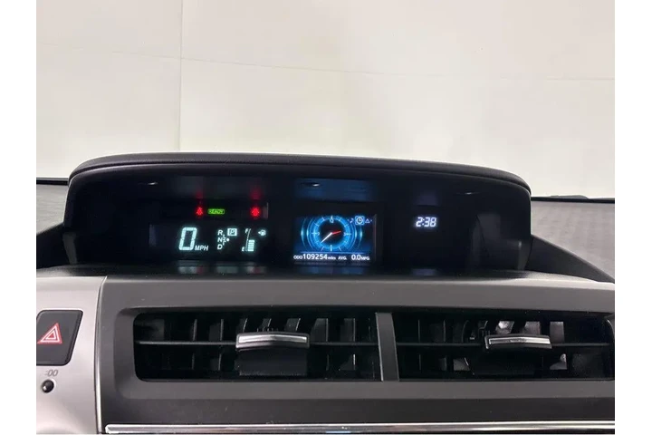 $15000 : 2015 PRIUS V image 5