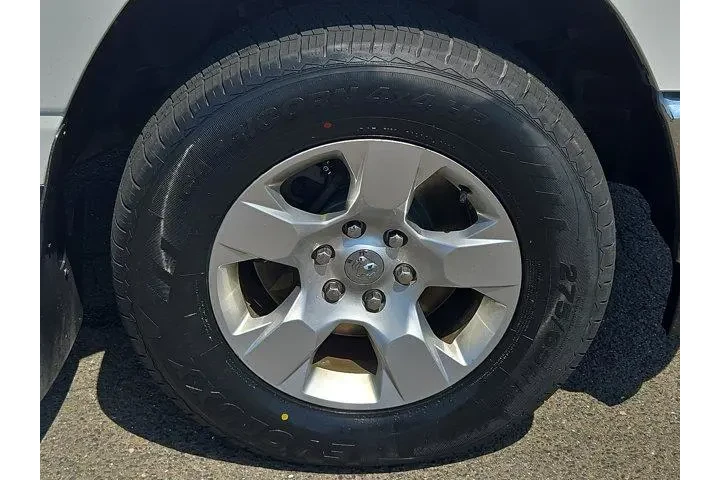 $28975 : Ram 1500 2019 4x4 Big Horn 4 image 8