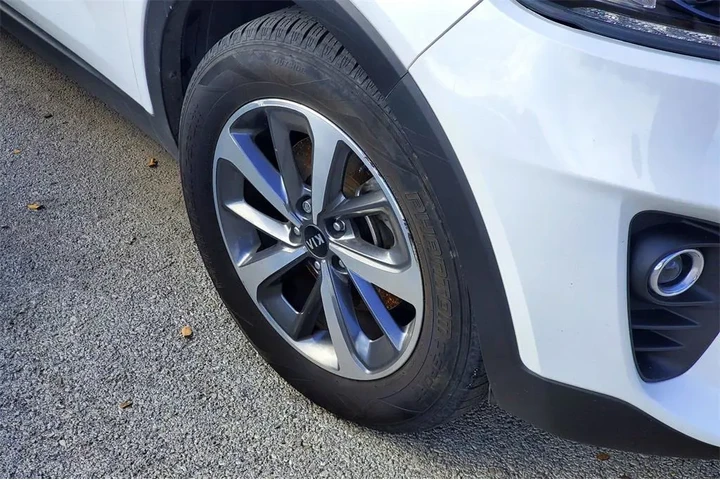 $19598 : Kia Sorento 2019 EX Sport 4d image 4