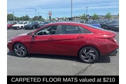 $19495 : Hyundai ELANTRA 2024 SEL 4dr thumbnail