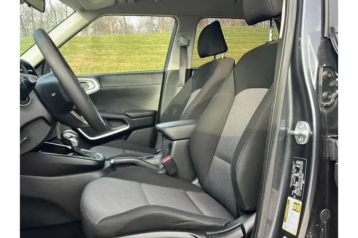 $17900 : Kia Soul 2024 S 4dr Crossove image 10