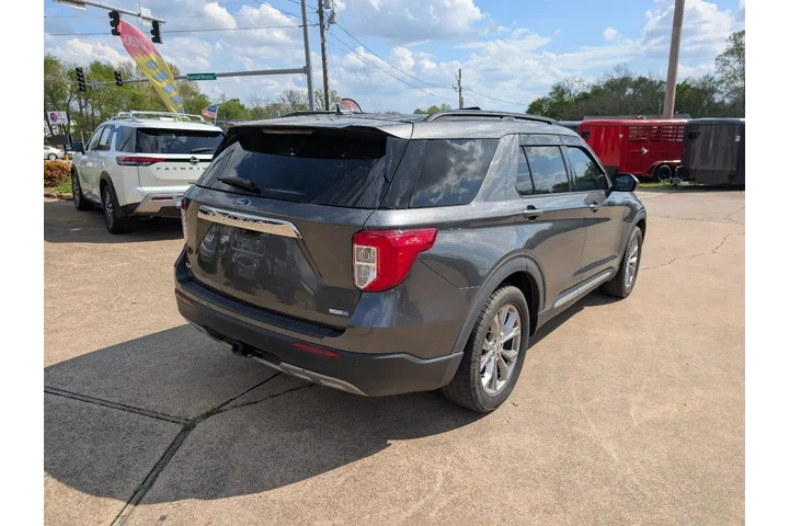 2020 Explorer image 6