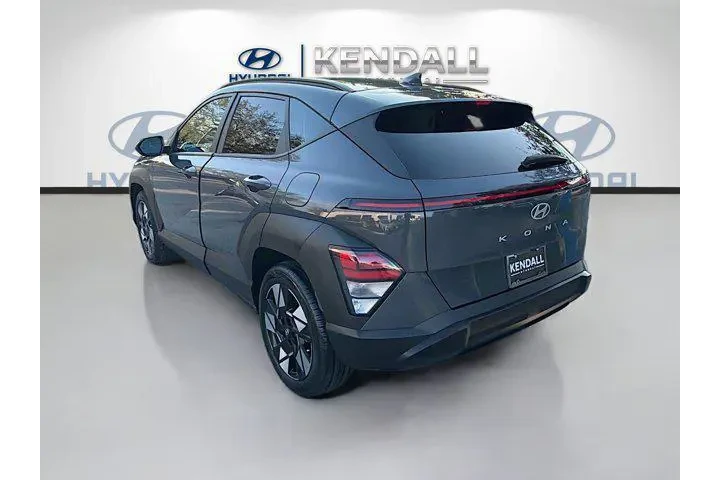 $19997 : Hyundai KONA 2024 SEL 4dr Cr image 4