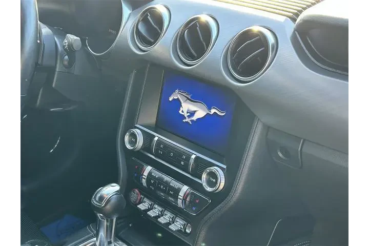 $22995 : Ford Mustang 2022 EcoBoost 2 image 6