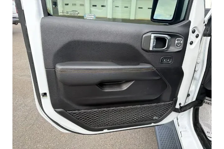 $33890 : Jeep Wrangler Unlimited 2022 image 10