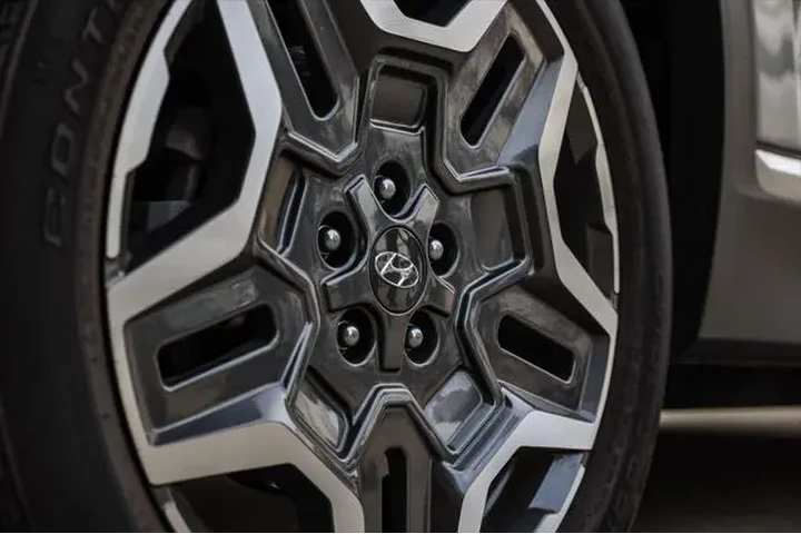 $28998 : Hyundai SANTA FE Hybrid 2023 image 10