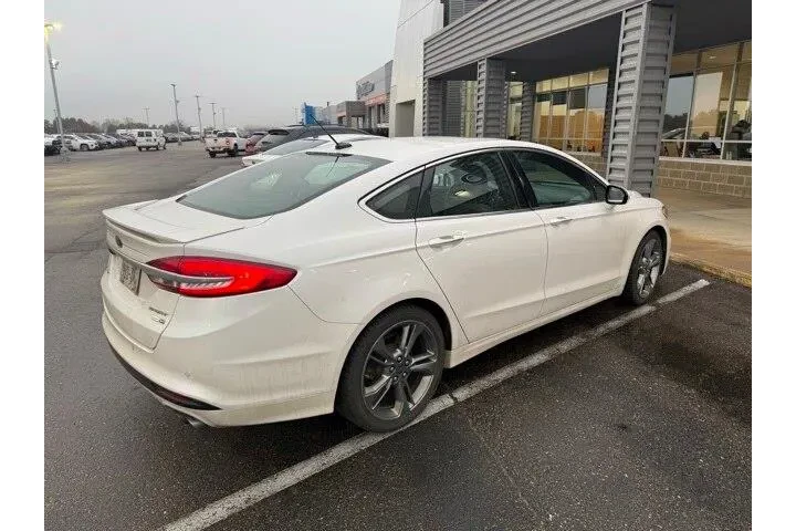 $10900 : Ford Fusion 2017 AWD V6 Spor image 3