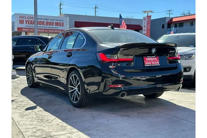 $27998 : BMW 3 Series 2021 330i 4dr S image 4