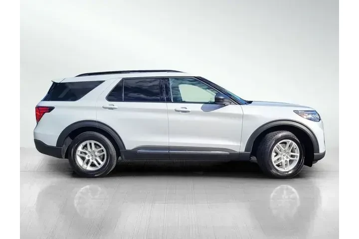 $37208 : Ford Explorer 2025 Active 4d image 3