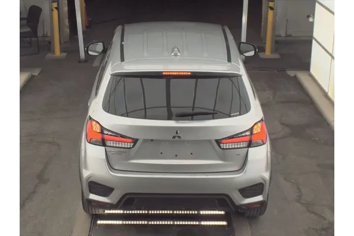 $19108 : Mitsubishi Outlander Sport 2 image 5
