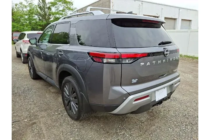 $39798 : Nissan Pathfinder 2025 AWD S image 6