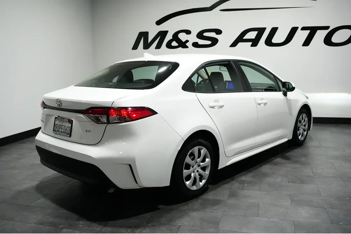 $19918 : 2023 Corolla image 10