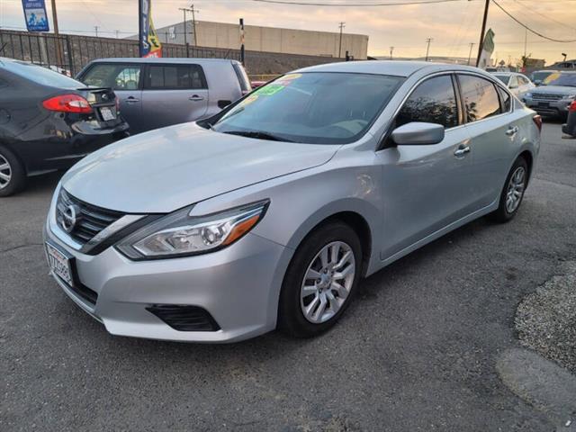 $11999 : 2016 Altima 2.5 S image 5