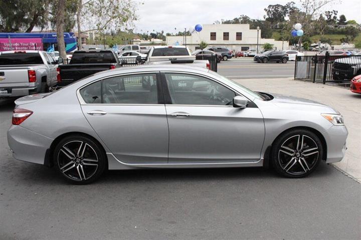 $17995 : 2017 Accord Sedan image 8