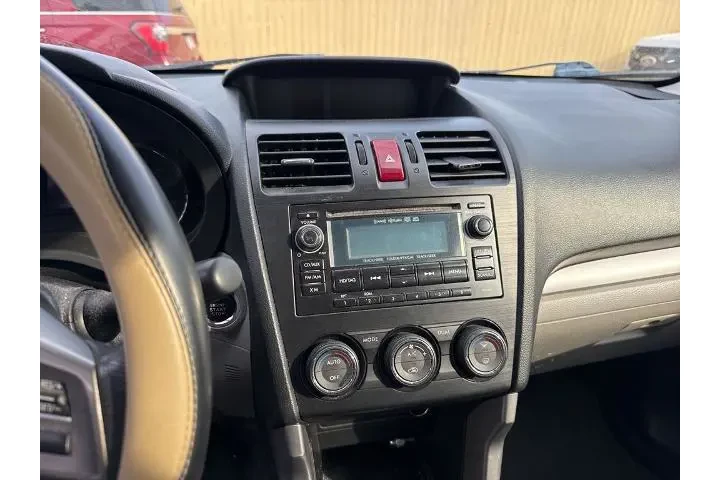 $11643 : Subaru Forester 2015 AWD 2.5 image 10