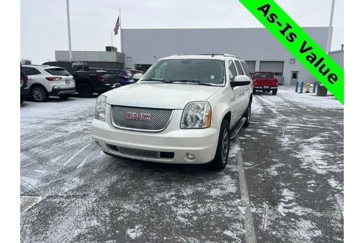 $10220 : GMC Yukon XL 2011 AWD Denali image 3