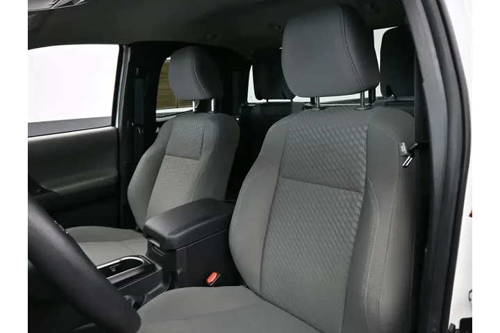 $25998 : Toyota Tacoma 2022 4x2 TRD S image 10