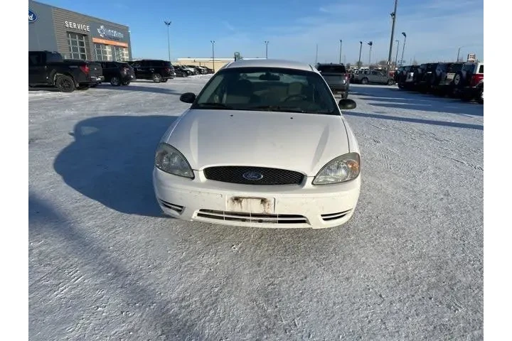 $3995 : Ford Taurus 2005 SE 4dr Seda image 2