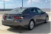 $21511 : Toyota Camry 2024 LE 4dr Sed thumbnail