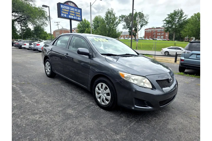 $6900 : 2010 Corolla Base 5-Speed MT image 6