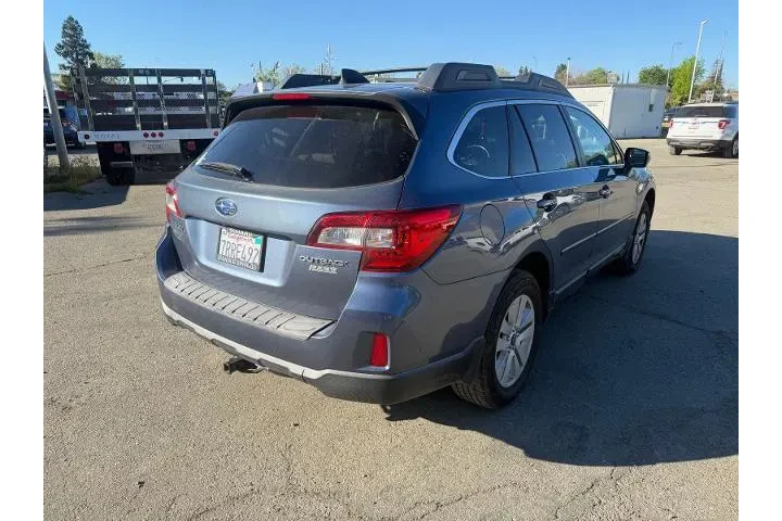 $12000 : Subaru Outback 2016 AWD 2.5i image 5
