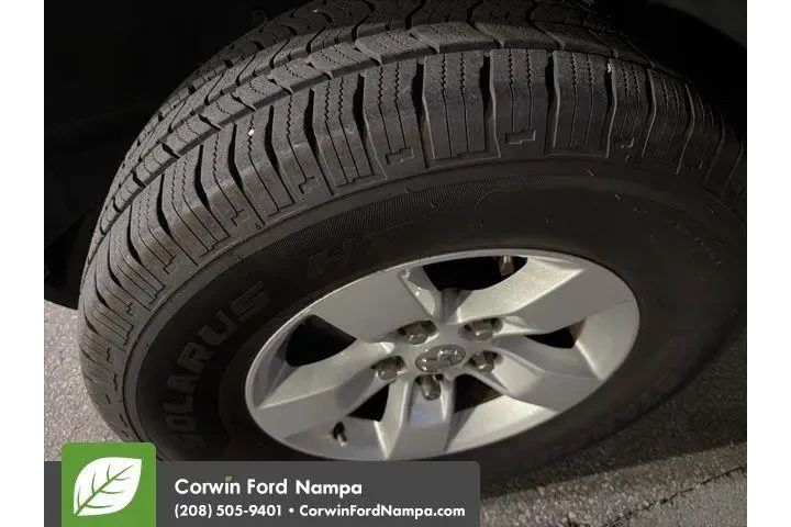 $16989 : Ram 1500 2018 4x2 Express 2d image 10