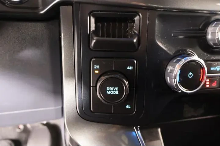 $37465 : Ford F-150 2023 4x4 XL 4dr S image 9