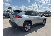 $24988 : Toyota RAV4 2022 XLE Premium thumbnail