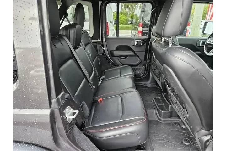 $29990 : Jeep Wrangler Unlimited 2019 image 10