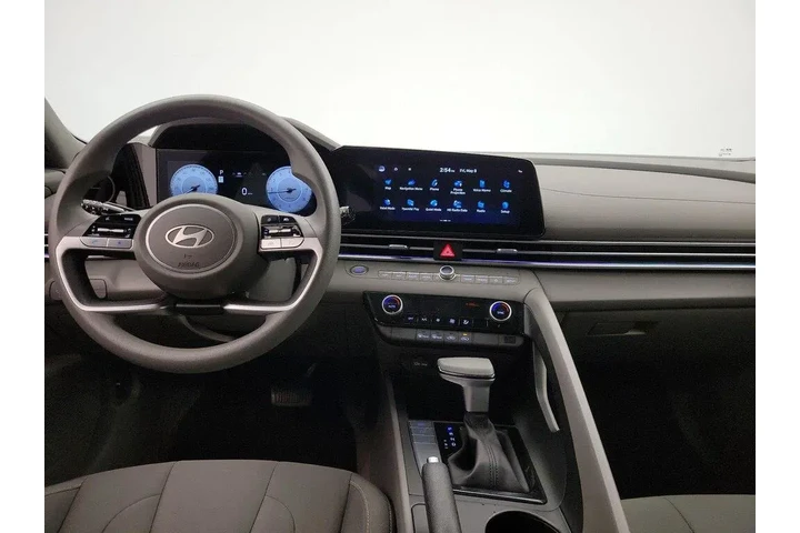 $20998 : Hyundai ELANTRA 2024 SEL 4dr image 9