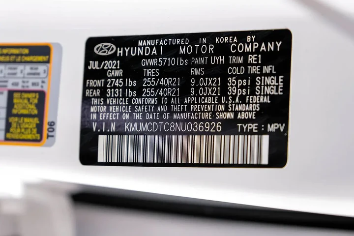 $29990 : 2022 GV70 3.5T Sport image 1