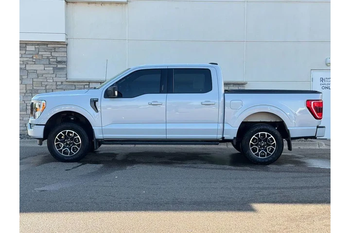 $31624 : Ford F-150 2022 4x4 XLT 4dr image 8