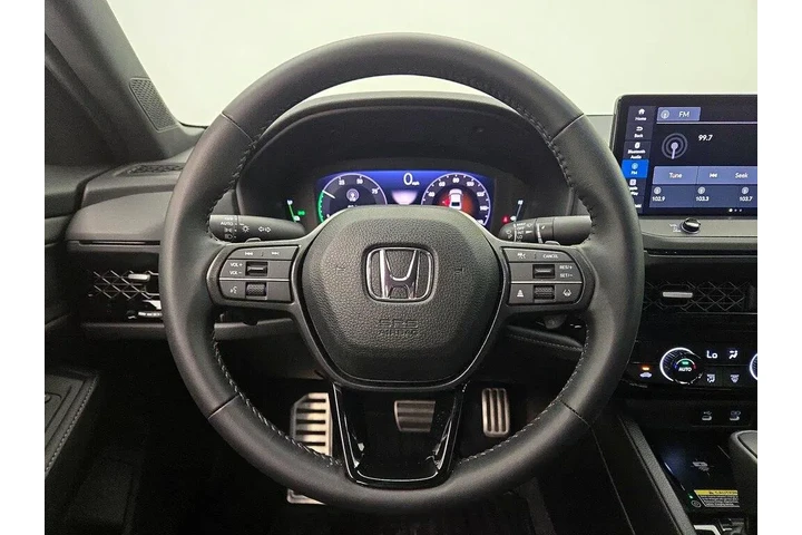 $31998 : Honda Accord Hybrid 2025 Spo image 10