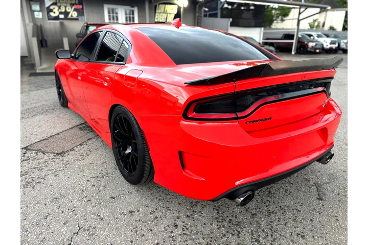 2019 Charger Scat Pack RWD image 6