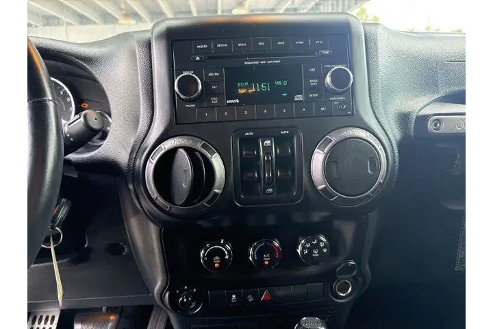 $20998 : Jeep Wrangler JK Unlimited 2 image 10