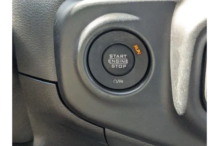 $27988 : Jeep Wrangler Unlimited 2021 image 7