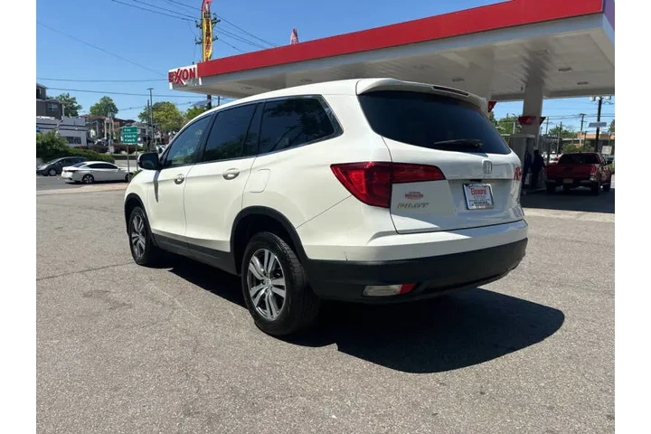 $9499 : 2017 Pilot EX-L image 5