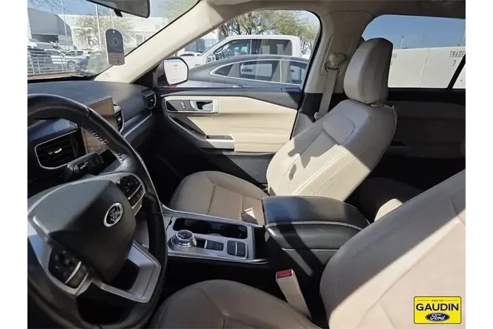 $28201 : Ford Explorer 2022 XLT 4dr S image 5