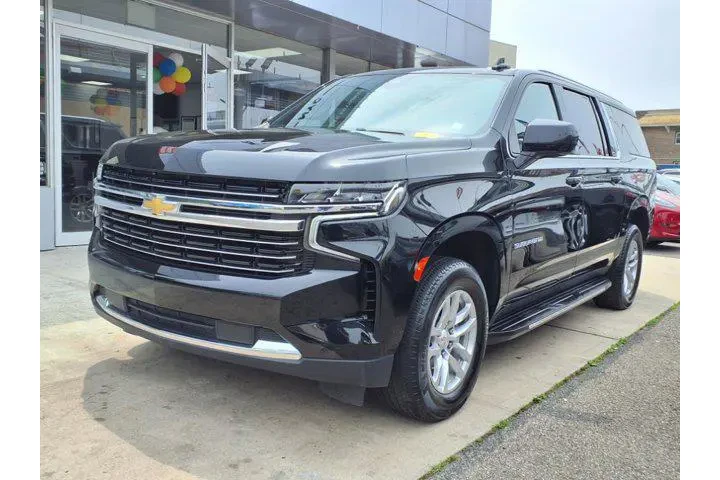 Chevrolet Suburban 2023 4x4 image 10