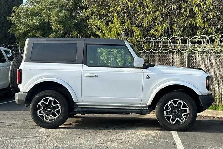 $37994 : Ford Bronco 2021 4x4 Outer B image 7