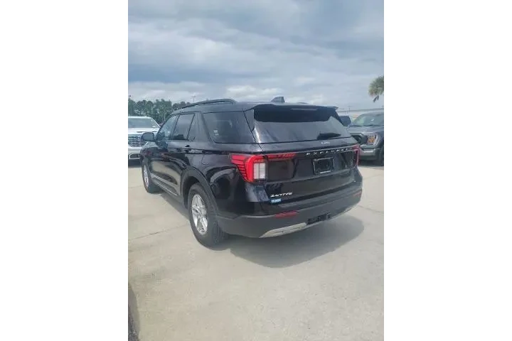 $37318 : Ford Explorer 2025 Active 4d image 9
