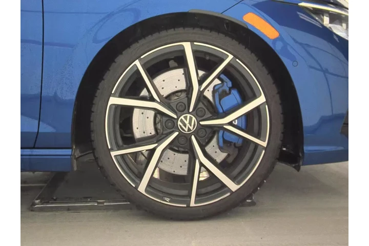 $27990 : Volkswagen Golf R 2019 AWD 4 image 10