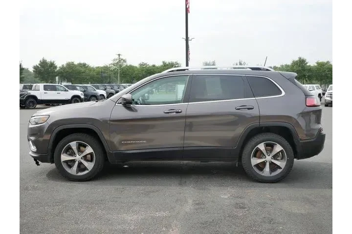 $8987 : Jeep Cherokee 2019 4x4 Limit image 5