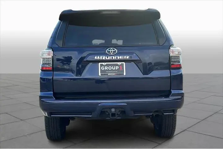 $37880 : Toyota 4Runner 2024 4x2 TRD image 5