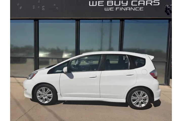 $8495 : 2011 Fit Sport image 6