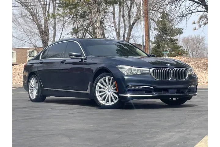 $12900 : 2016 BMW 7 Series 740i image 1