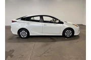 $17421 : Toyota Prius 2016 Four 4dr H thumbnail