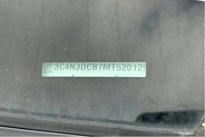 $17991 : Jeep Compass 2021 4x4 Limite image 2