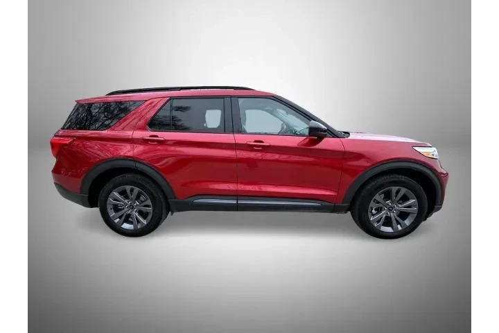 $32995 : Ford Explorer 2023 AWD XLT 4 image 4